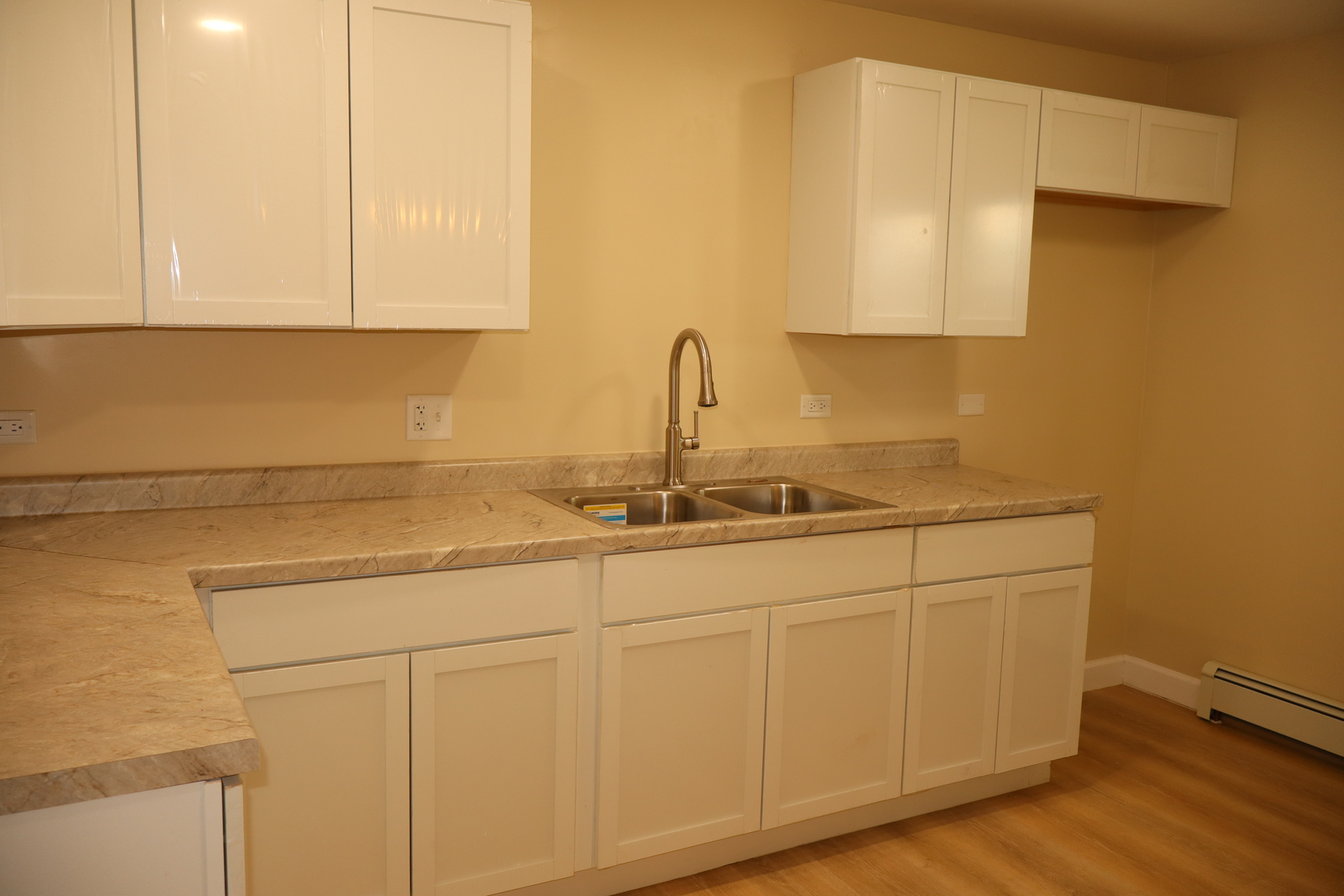 14600 California Avenue Property Photo 14