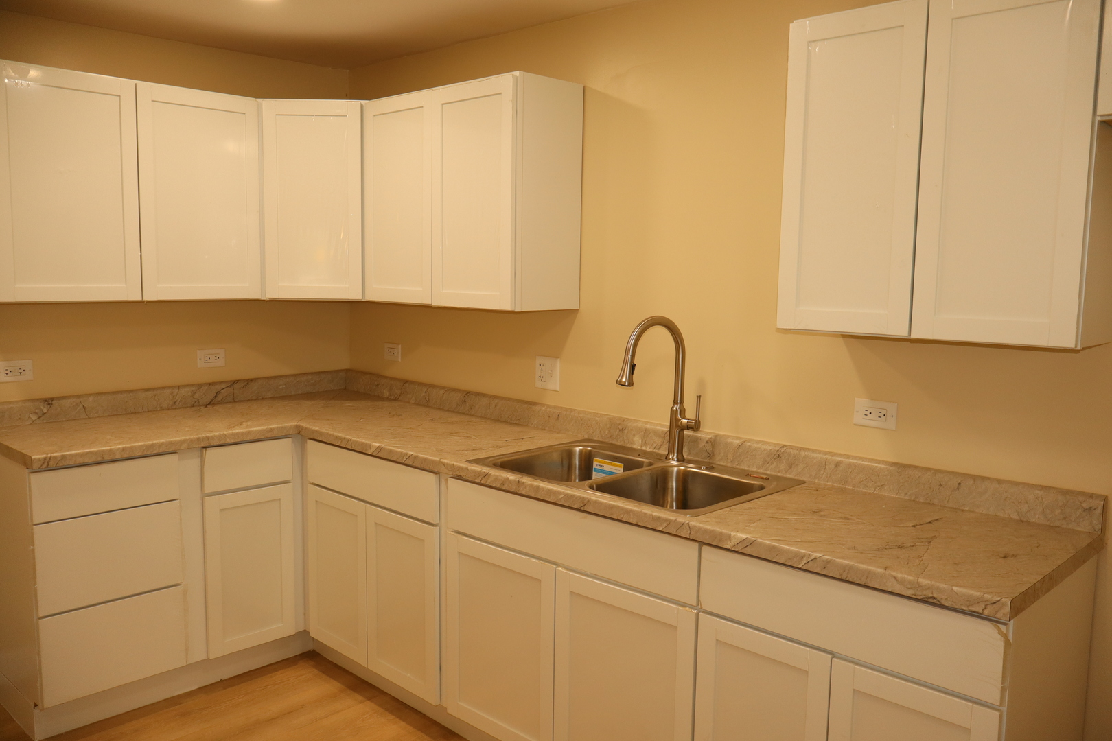 14600 California Avenue Property Photo 15