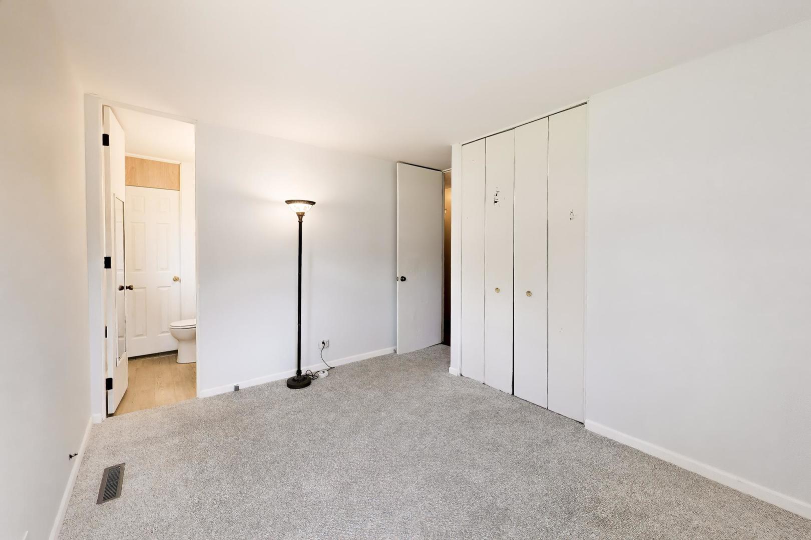 18559 W Karen Lane Property Photo 11