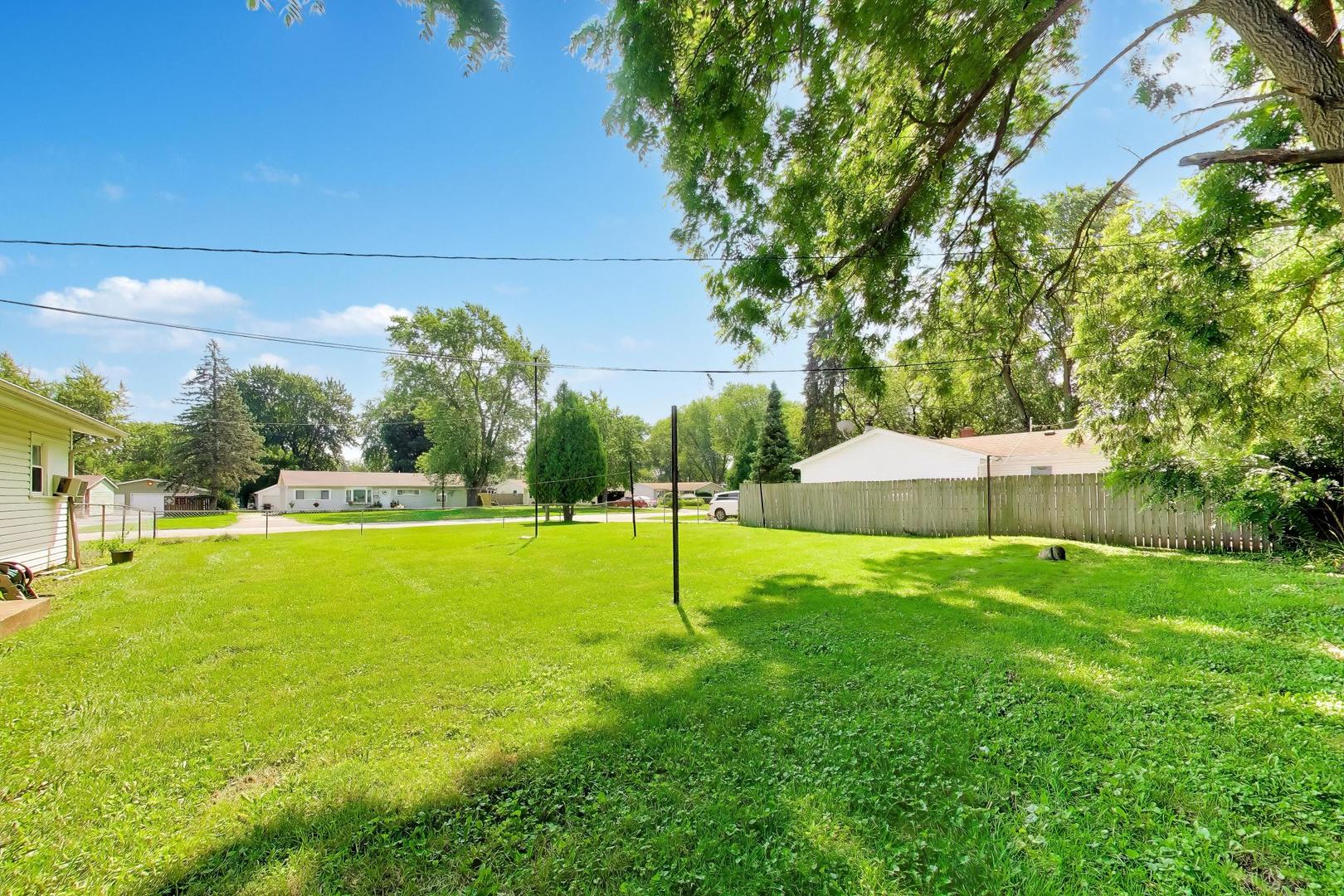 18559 W Karen Lane Property Photo 23