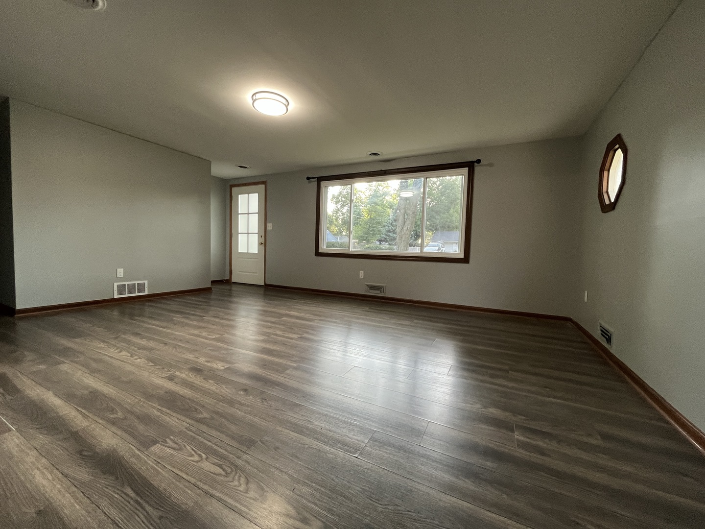 923 Hammond Avenue Property Photo 5