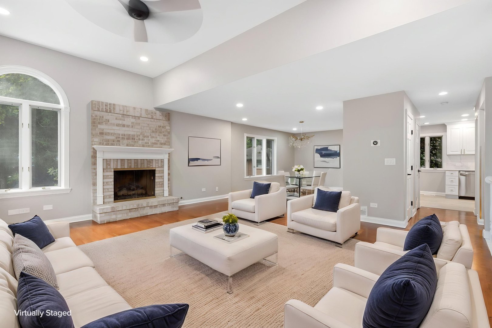 1829 Wilmette Avenue C Property Photo 9