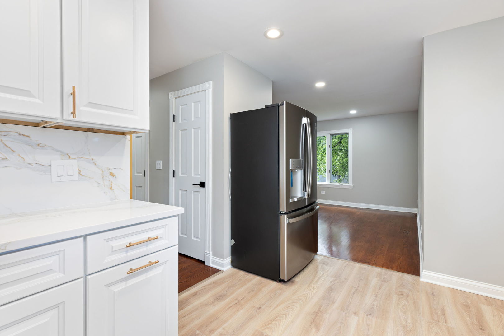 1829 Wilmette Avenue C Property Photo 15