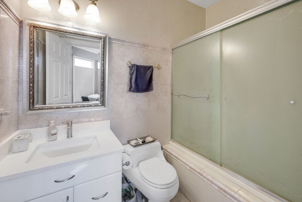 2 Ruffled Feathers Drive Property Photo 35