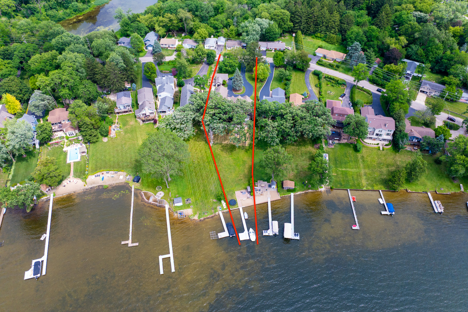 605 Lake Shore Boulevard Property Photo 4