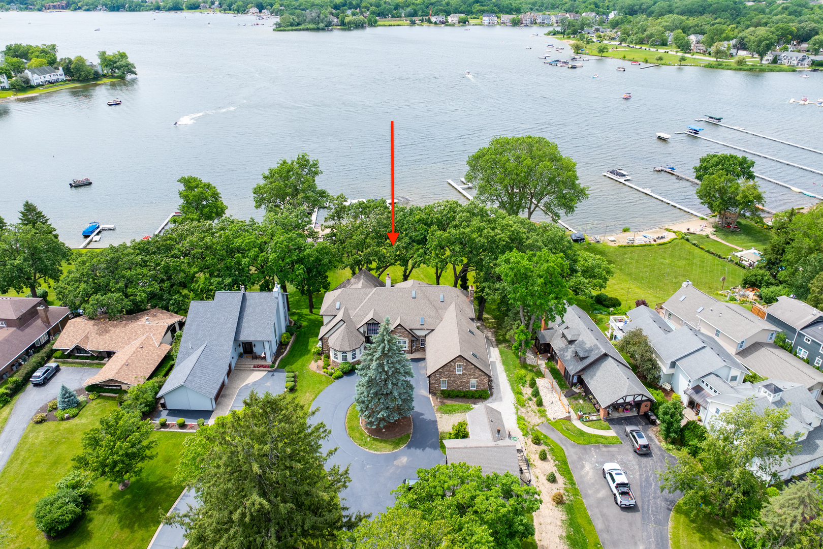 605 Lake Shore Boulevard Property Photo 6