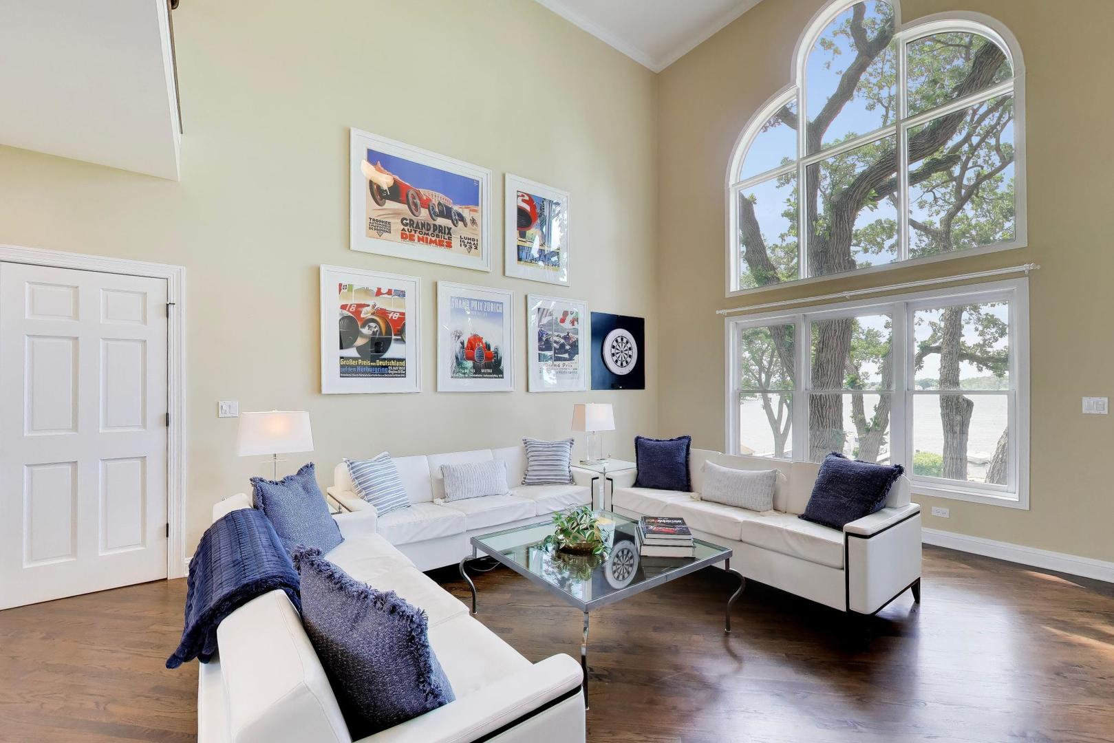 605 Lake Shore Boulevard Property Photo 8