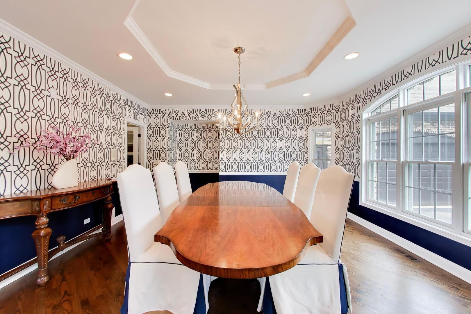 605 Lake Shore Boulevard Property Photo 11