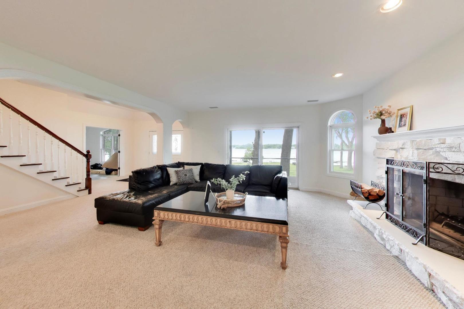 605 Lake Shore Boulevard Property Photo 35