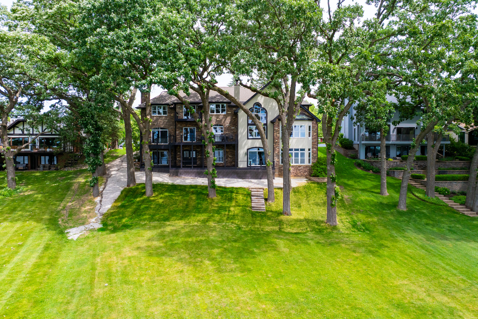 605 Lake Shore Boulevard Property Photo 43