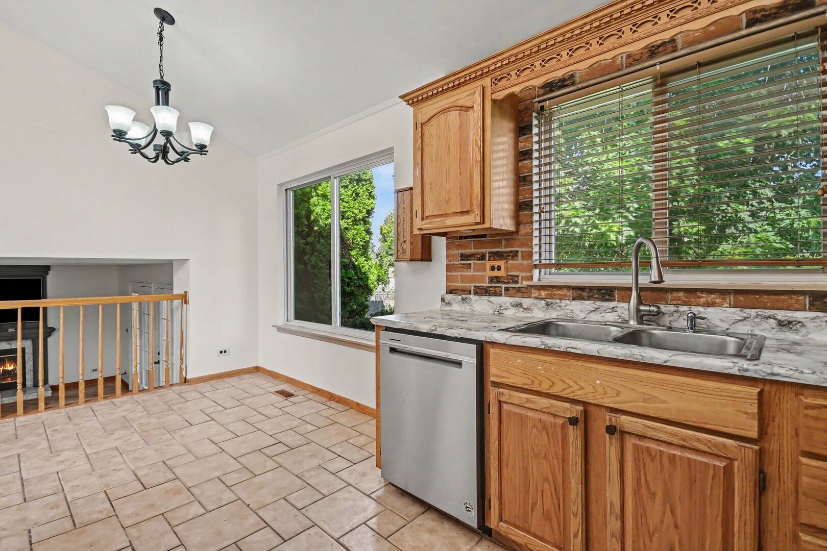 1457 Beaumont Circle Property Photo 7