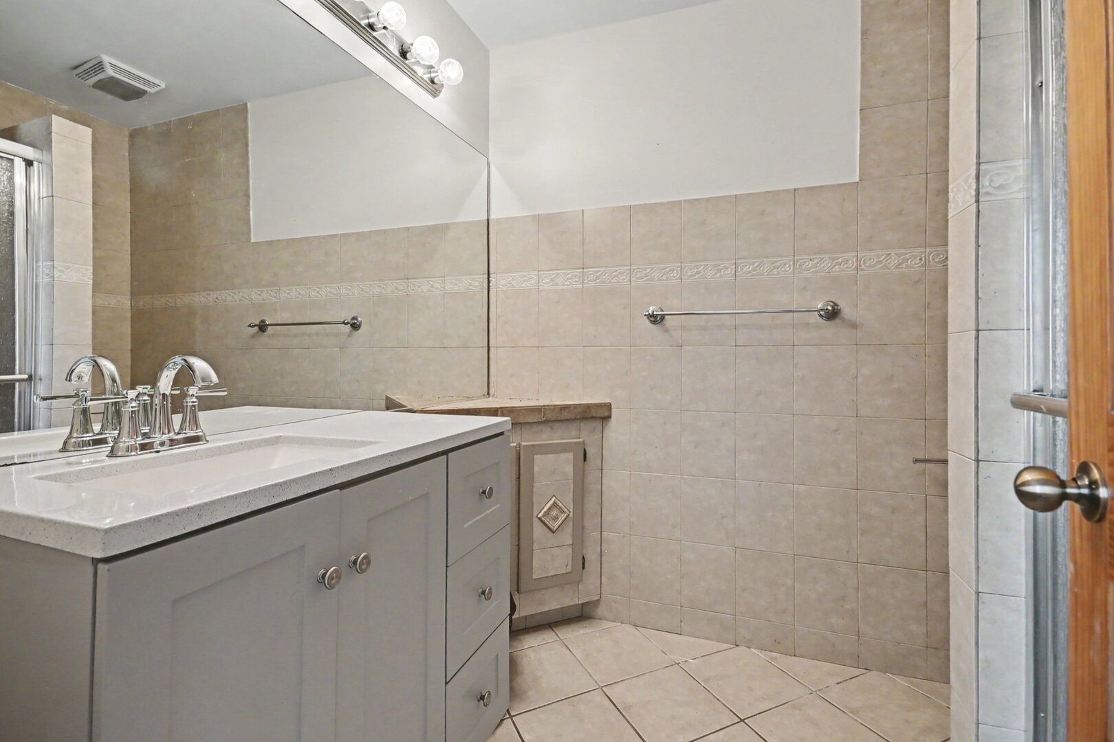 1457 Beaumont Circle Property Photo 9