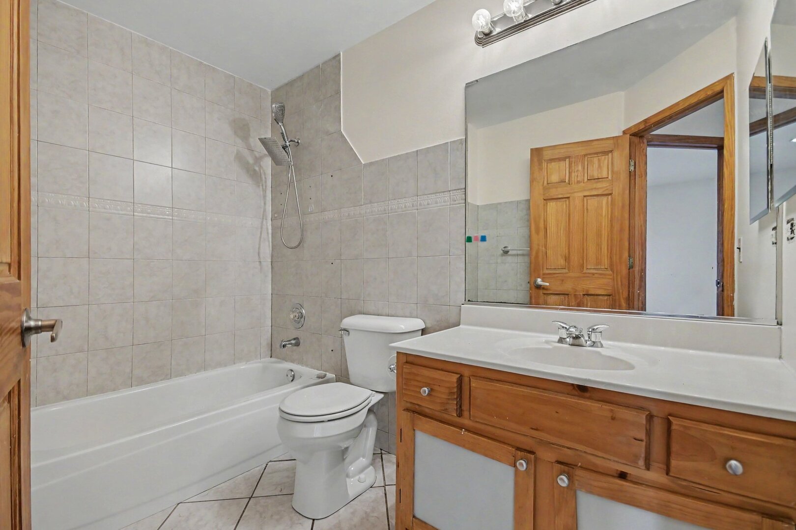 1457 Beaumont Circle Property Photo 12