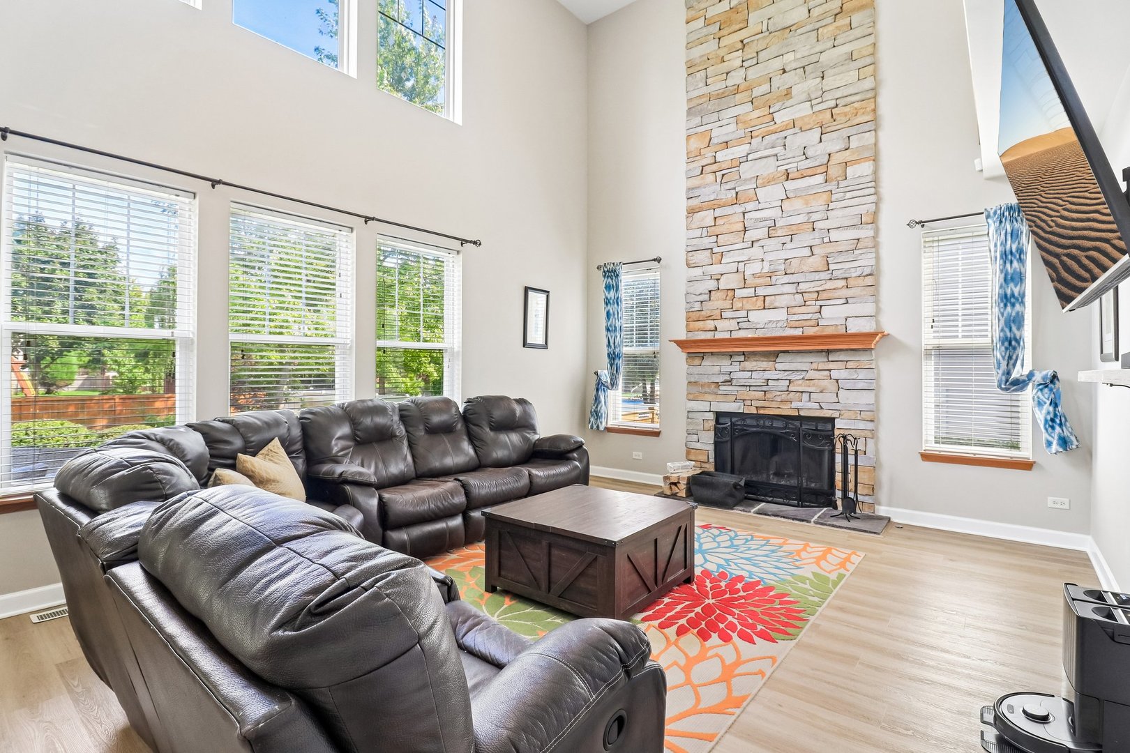 1077 Neuhaven Drive Property Photo 4
