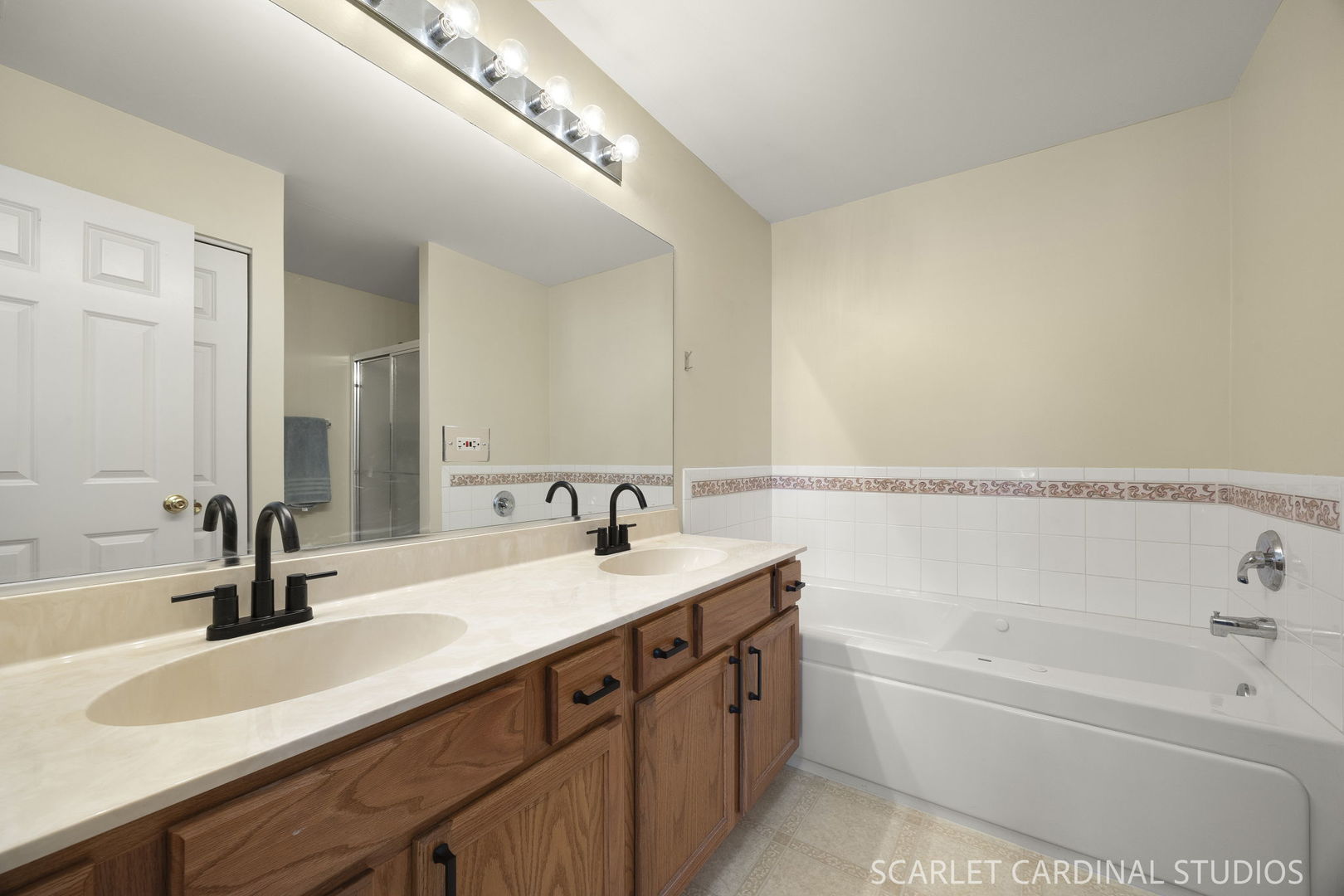 280 Whitfield Drive B Property Photo 15