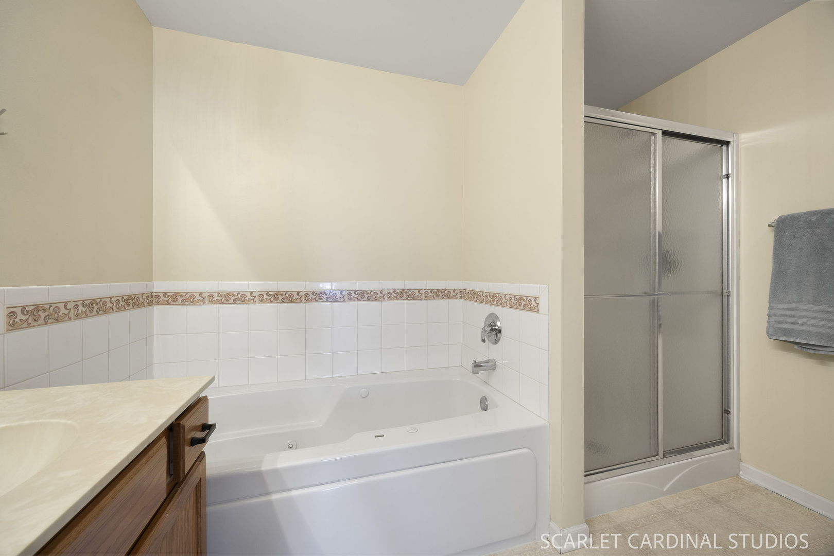 280 Whitfield Drive B Property Photo 16