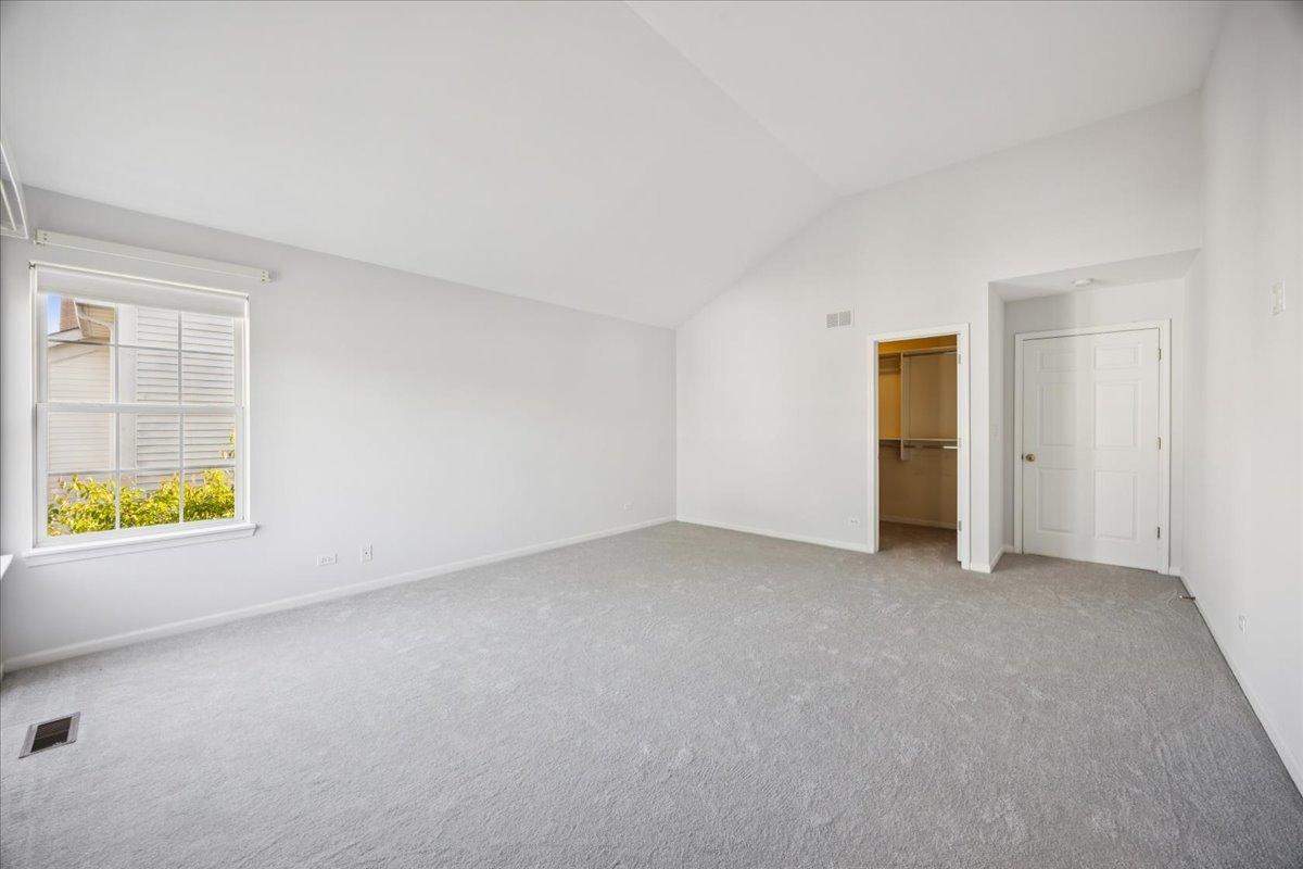 2409 Meadowbrook Lane Property Photo 17