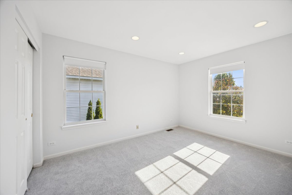 2409 Meadowbrook Lane Property Photo 22