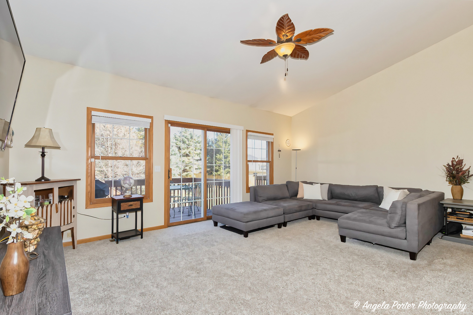 5850 Fieldstone Trail Property Photo 3