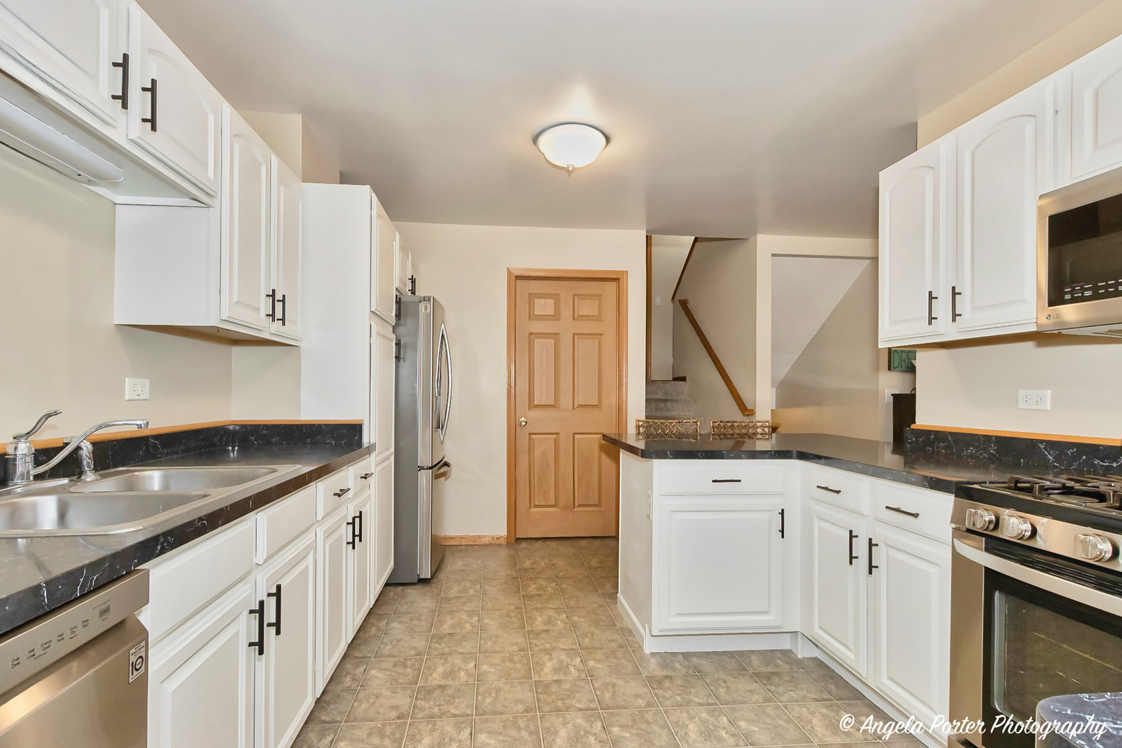 5850 Fieldstone Trail Property Photo 8