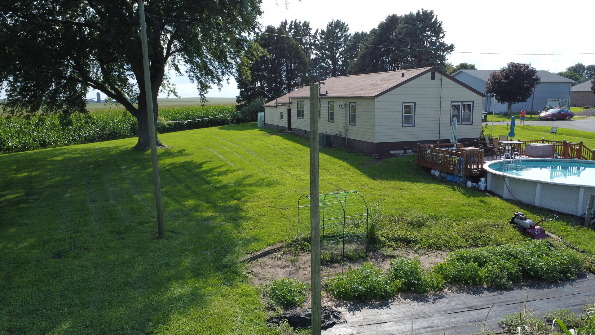 1143 Oak Street Property Photo 5
