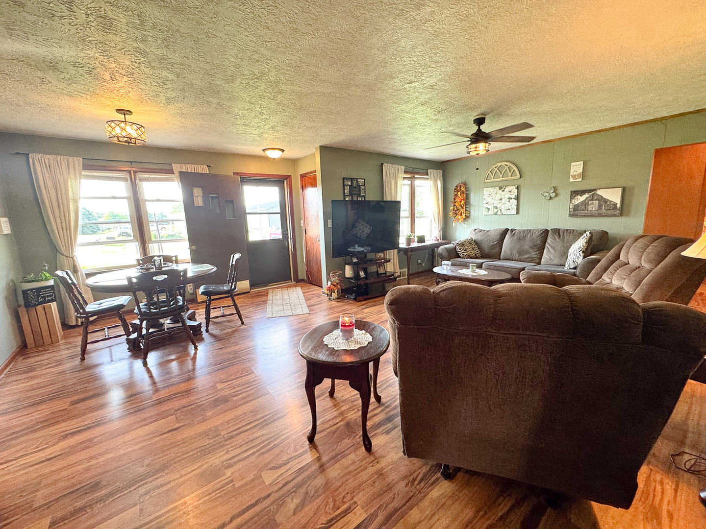 1143 Oak Street Property Photo 14