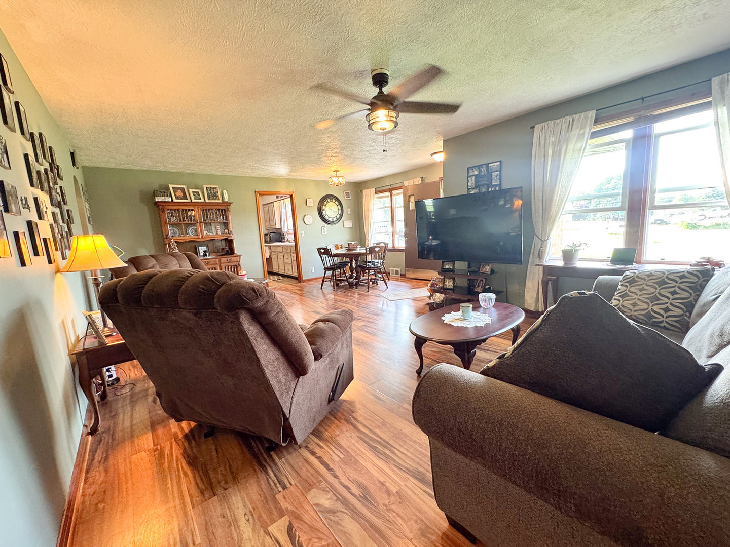 1143 Oak Street Property Photo 15