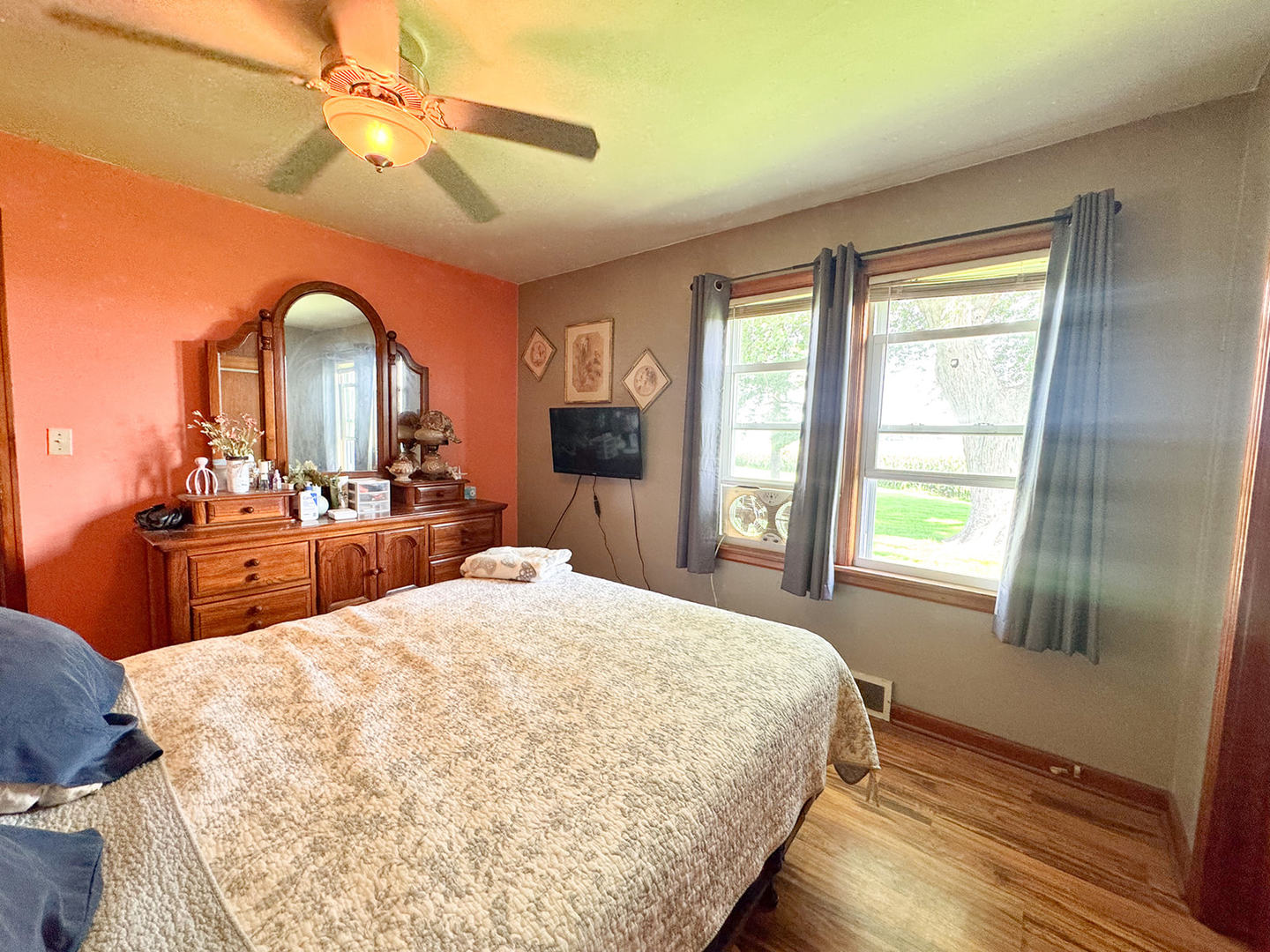 1143 Oak Street Property Photo 21