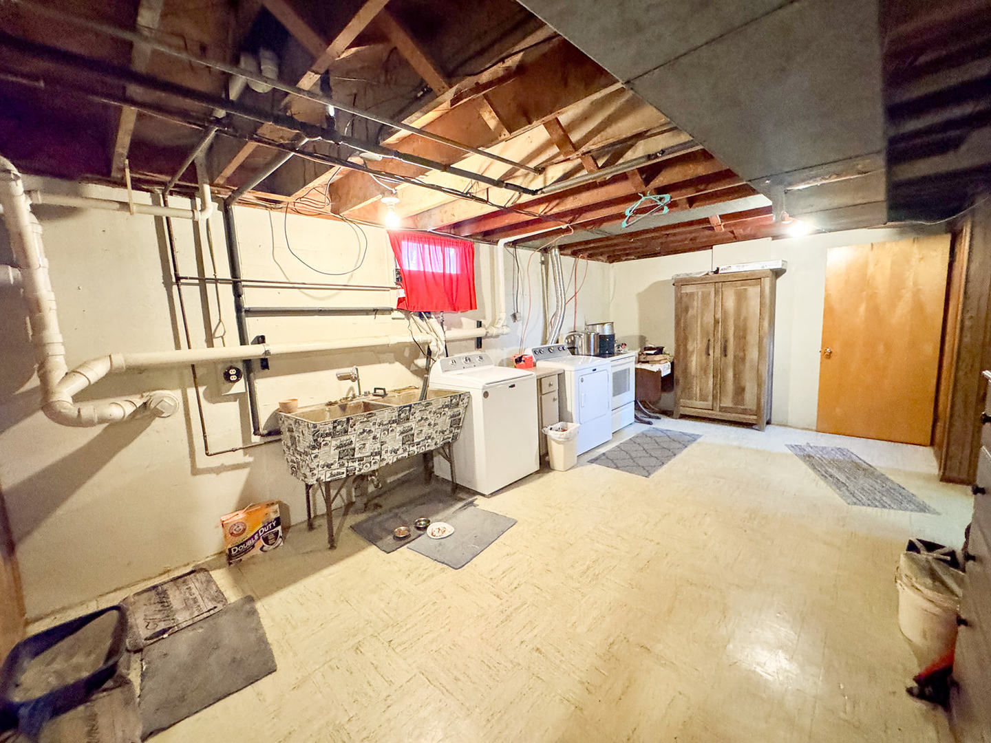 1143 Oak Street Property Photo 37