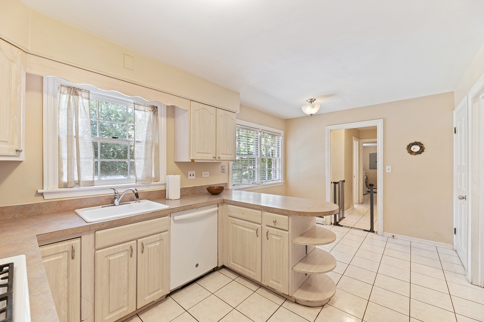 1130 E Lake Avenue Property Photo 10