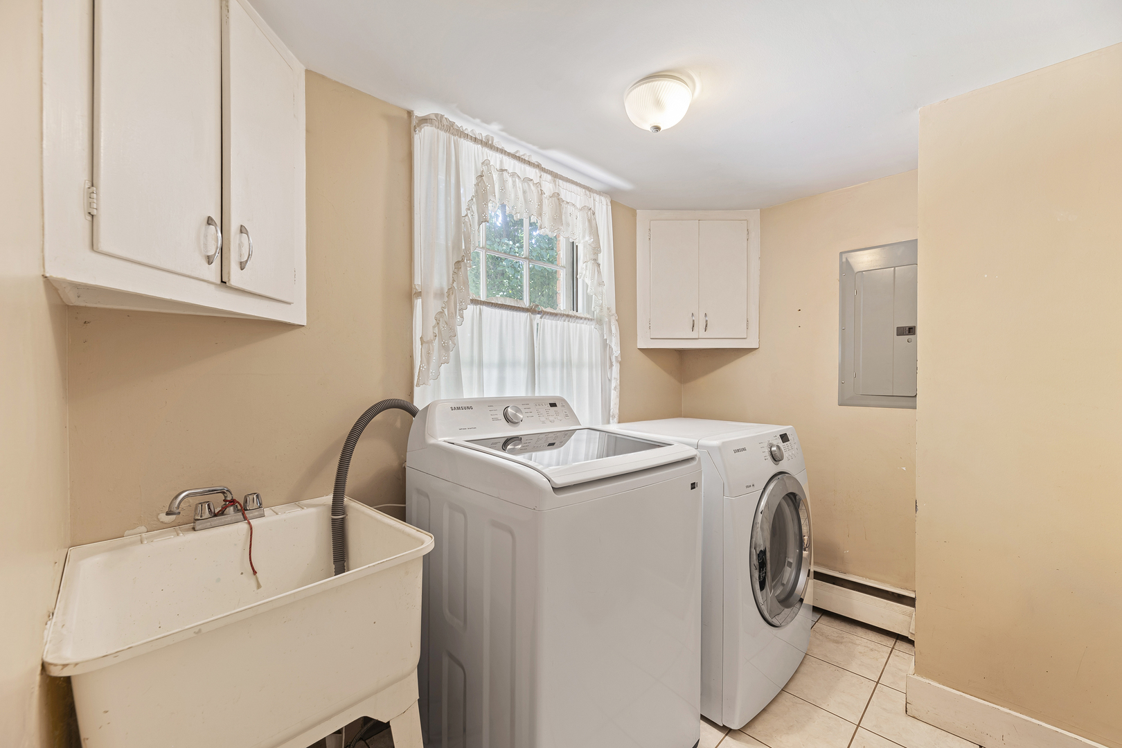 1130 E Lake Avenue Property Photo 14