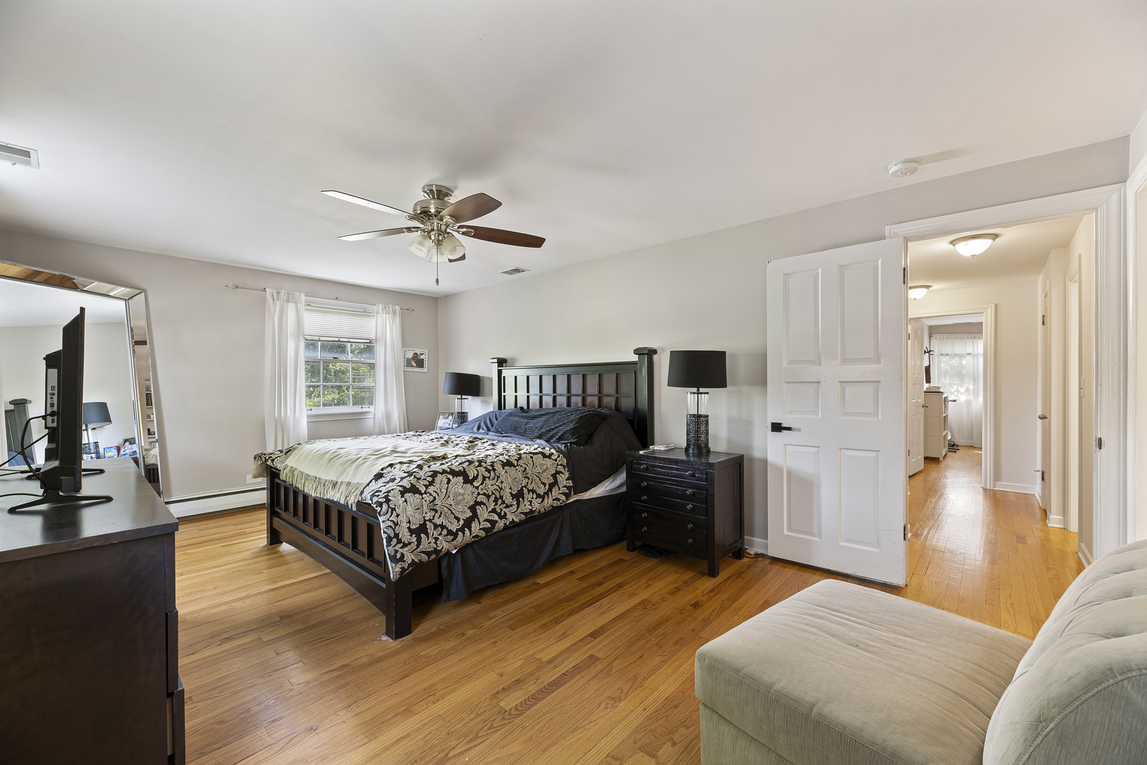1130 E Lake Avenue Property Photo 16