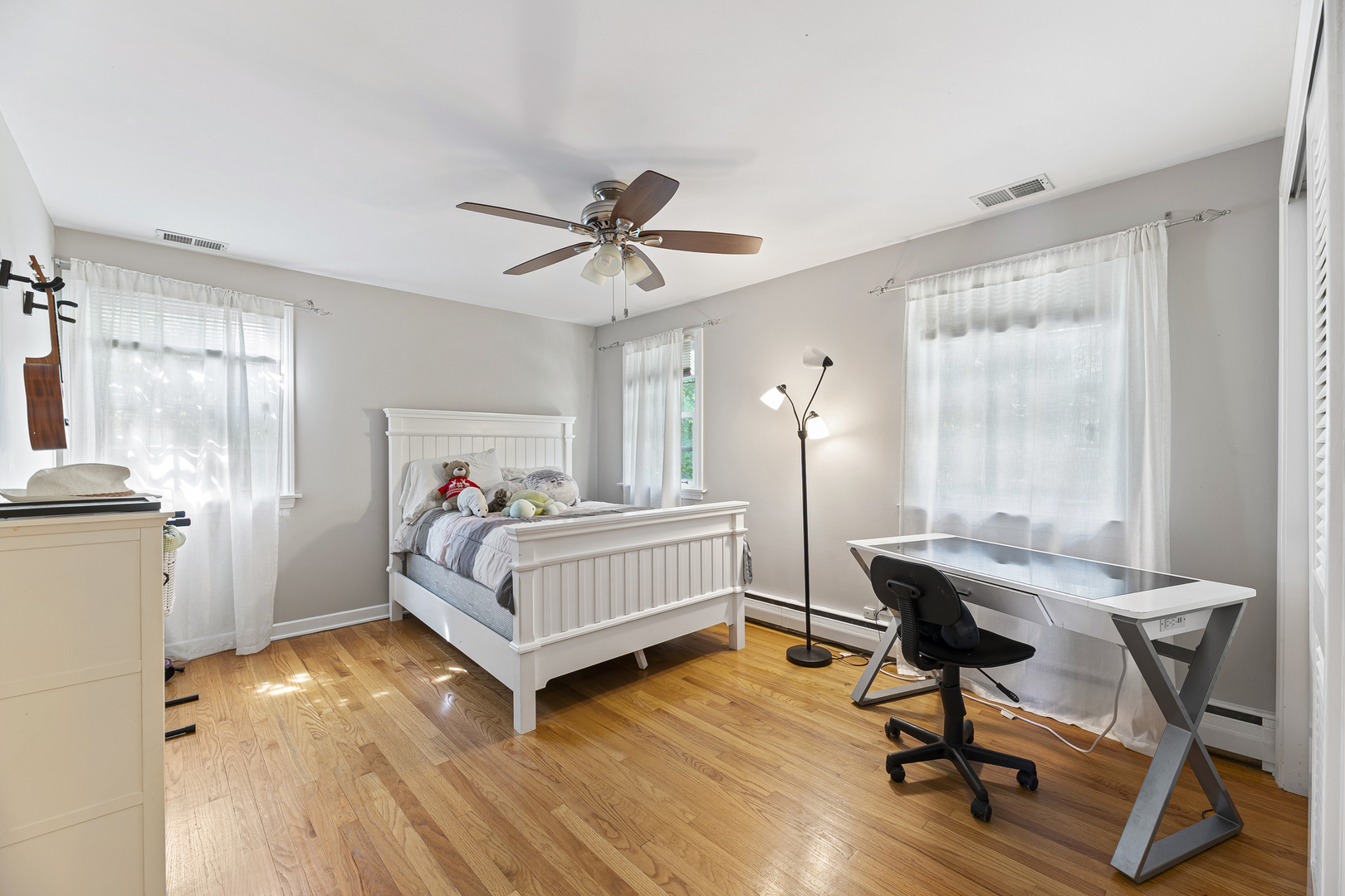 1130 E Lake Avenue Property Photo 18