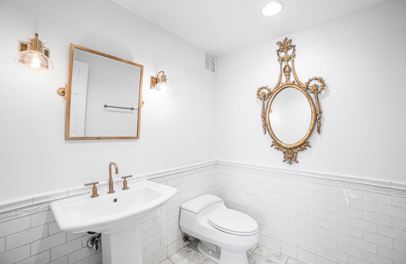 100 E Huron Street 3504 Property Photo 15