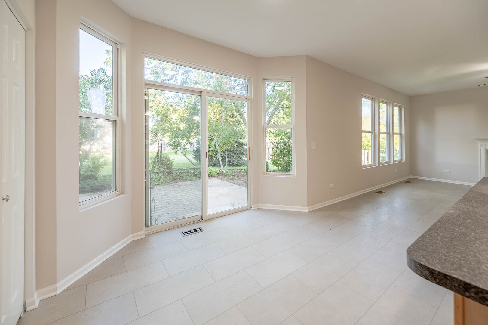 1401 Bridgehampton Drive Property Photo 7