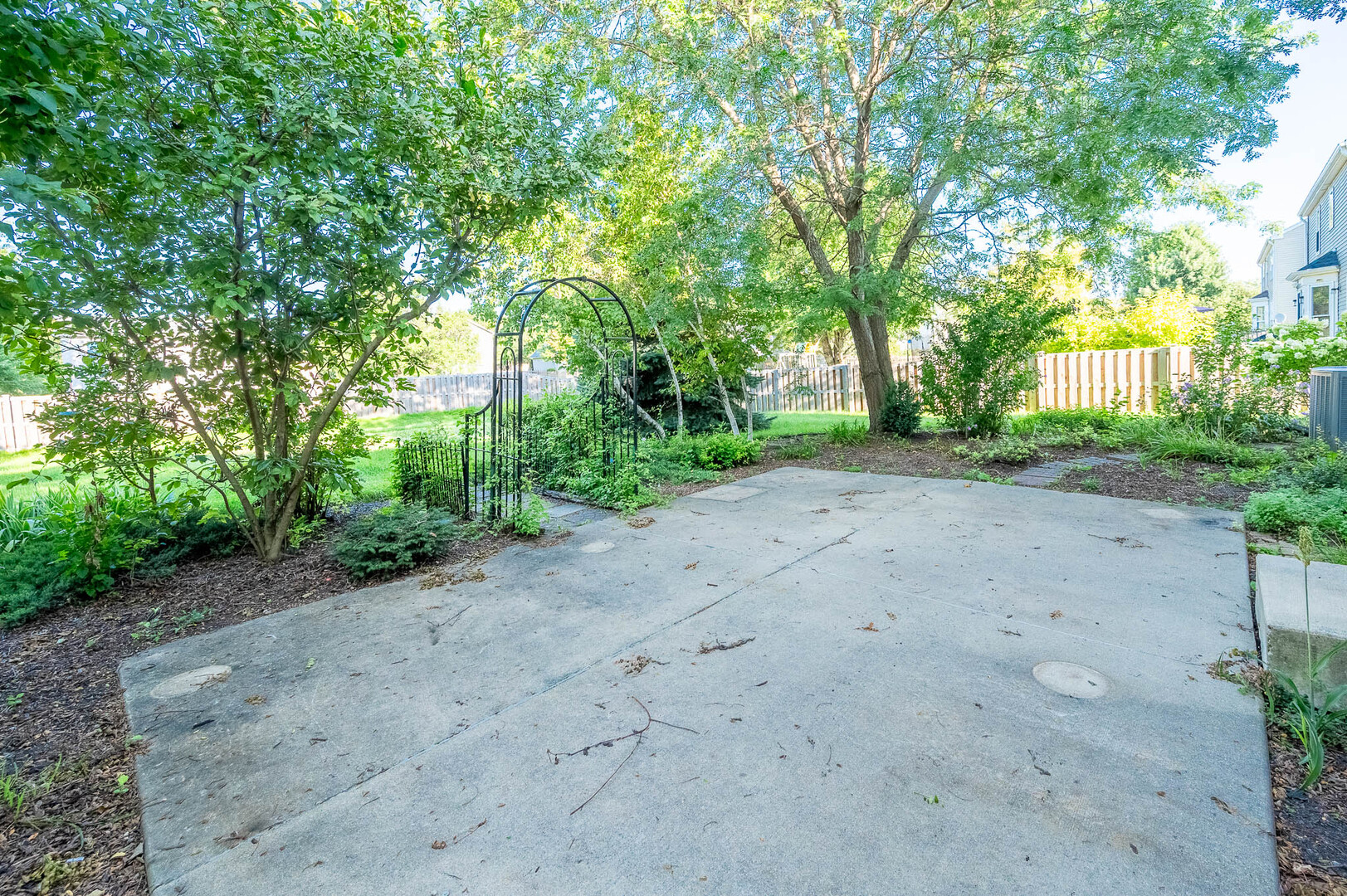 1401 Bridgehampton Drive Property Photo 17