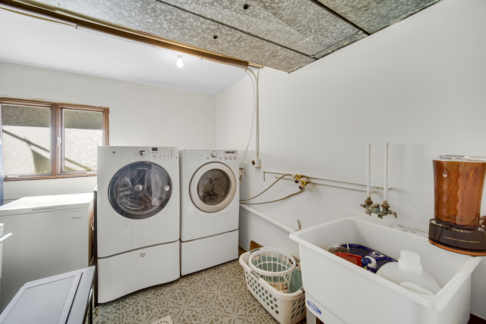 34 Londonderry Lane Property Photo 15
