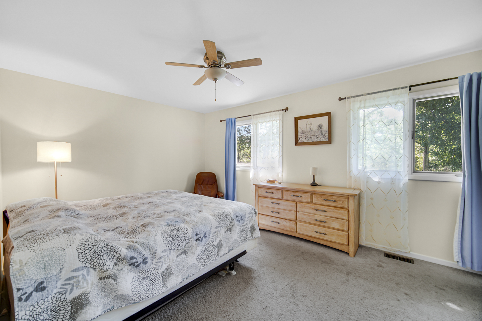 34 Londonderry Lane Property Photo 17