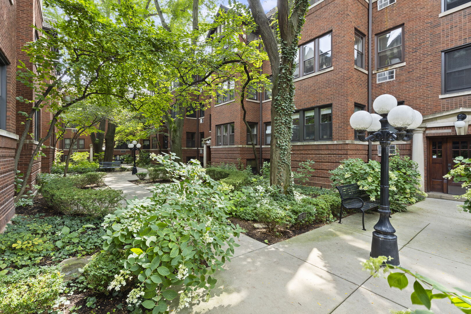 821 Lake Street 2s Property Photo 2
