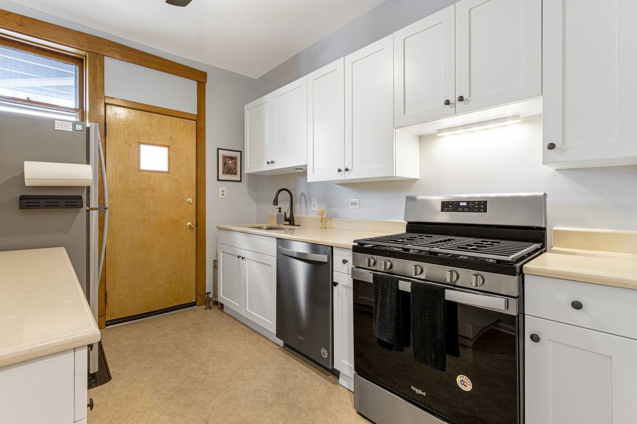 821 Lake Street 2s Property Photo 15