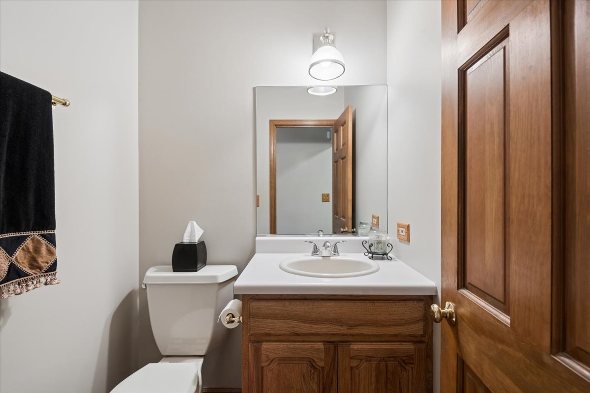300 White Tail Lane Property Photo 19