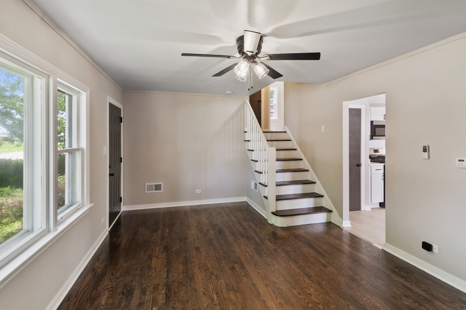 7742 S Oketo Avenue Property Photo 7