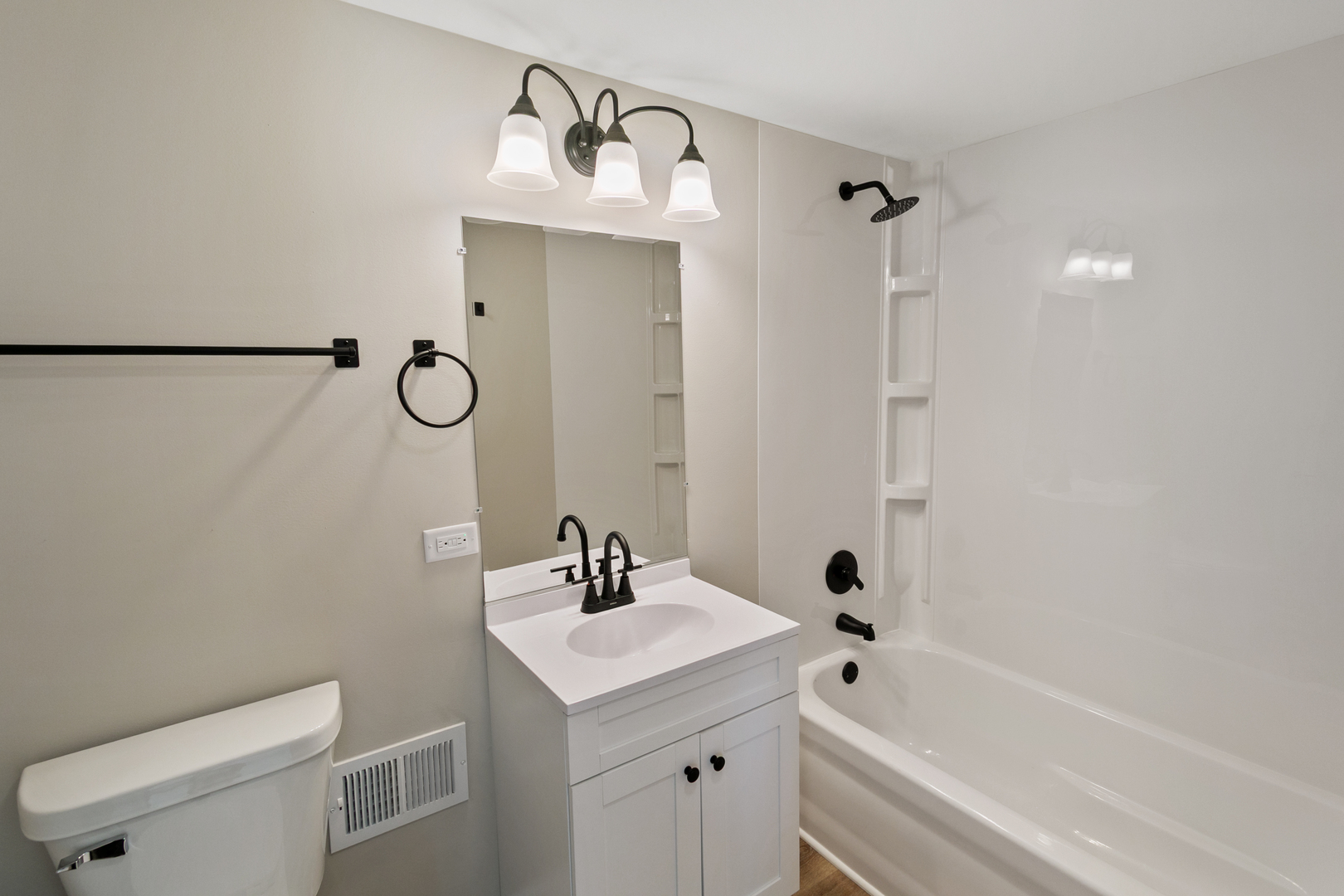 7742 S Oketo Avenue Property Photo 11