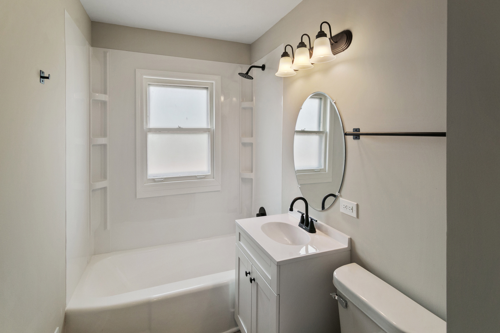 7742 S Oketo Avenue Property Photo 12