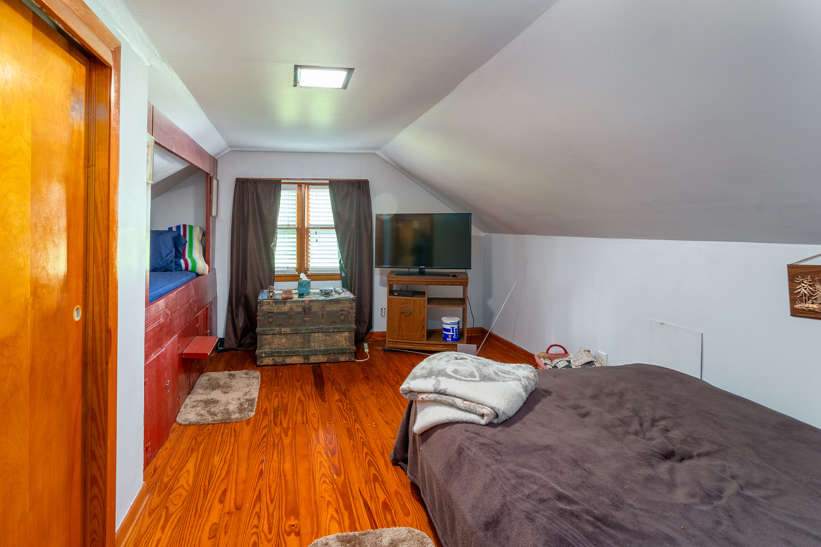 200 Crestview Drive Property Photo 29
