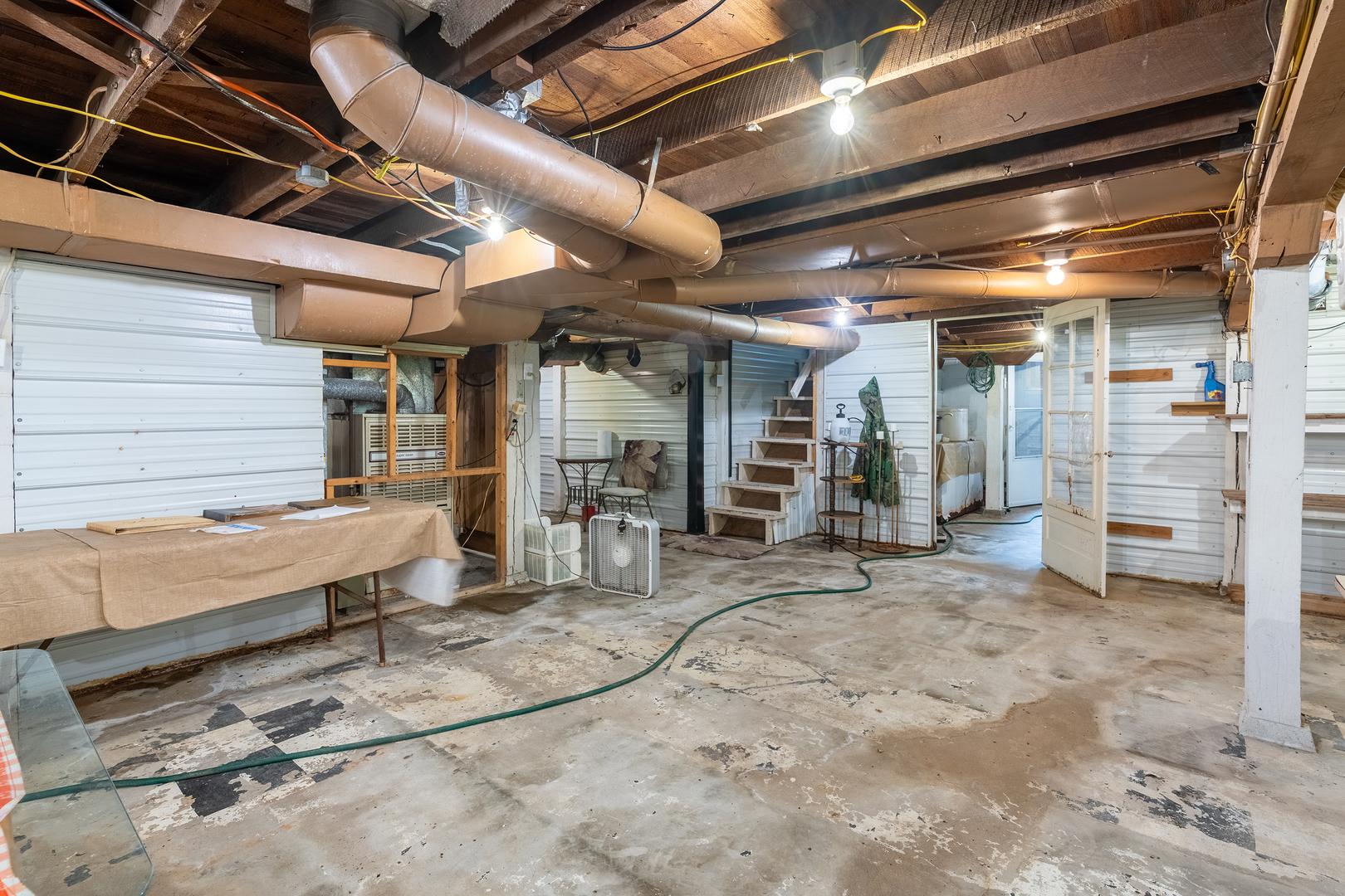 200 Crestview Drive Property Photo 32