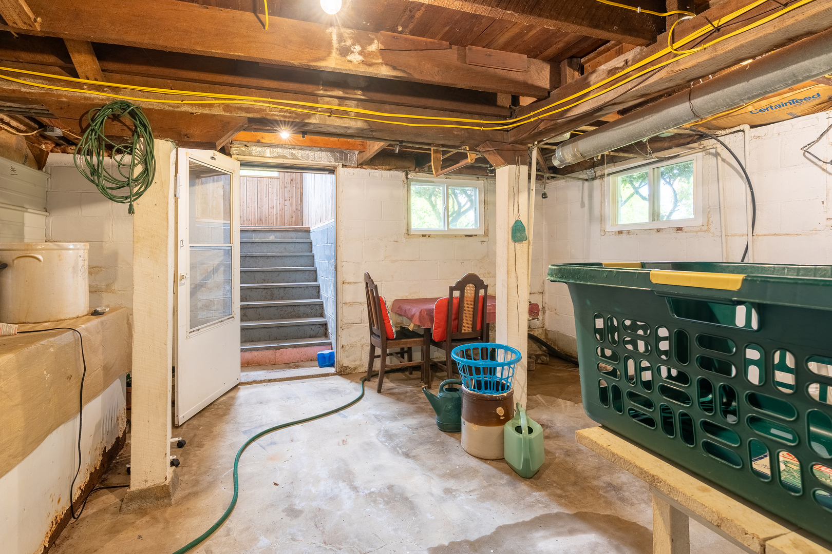 200 Crestview Drive Property Photo 33