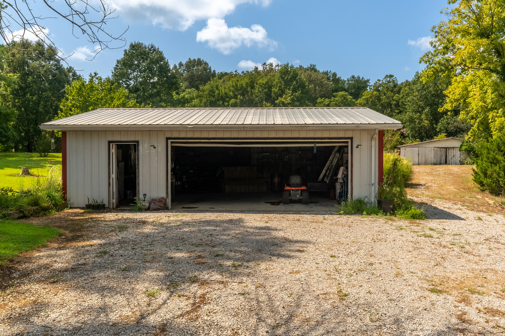 200 Crestview Drive Property Photo 37