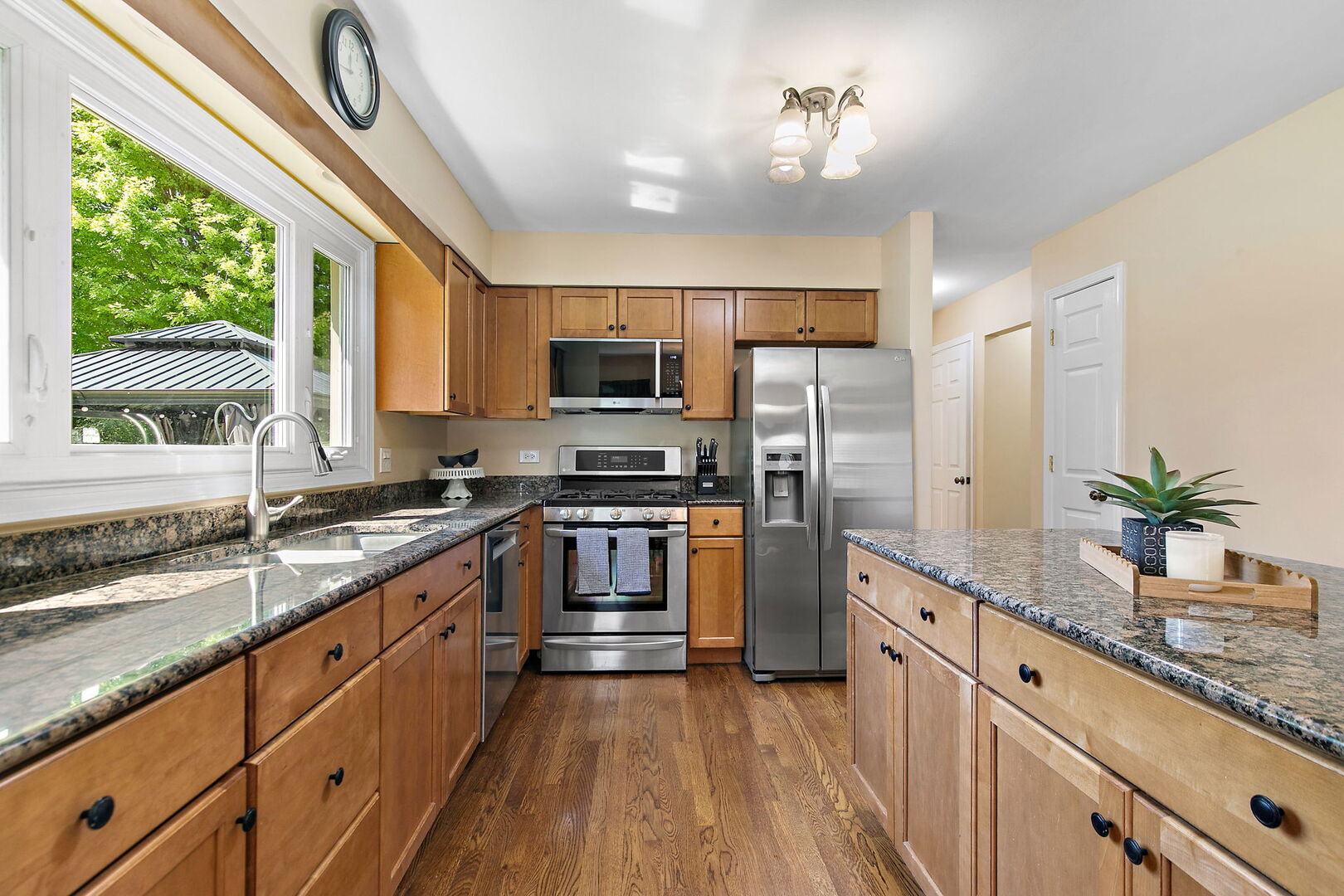 1341 S Parkview Terrace Property Photo 10