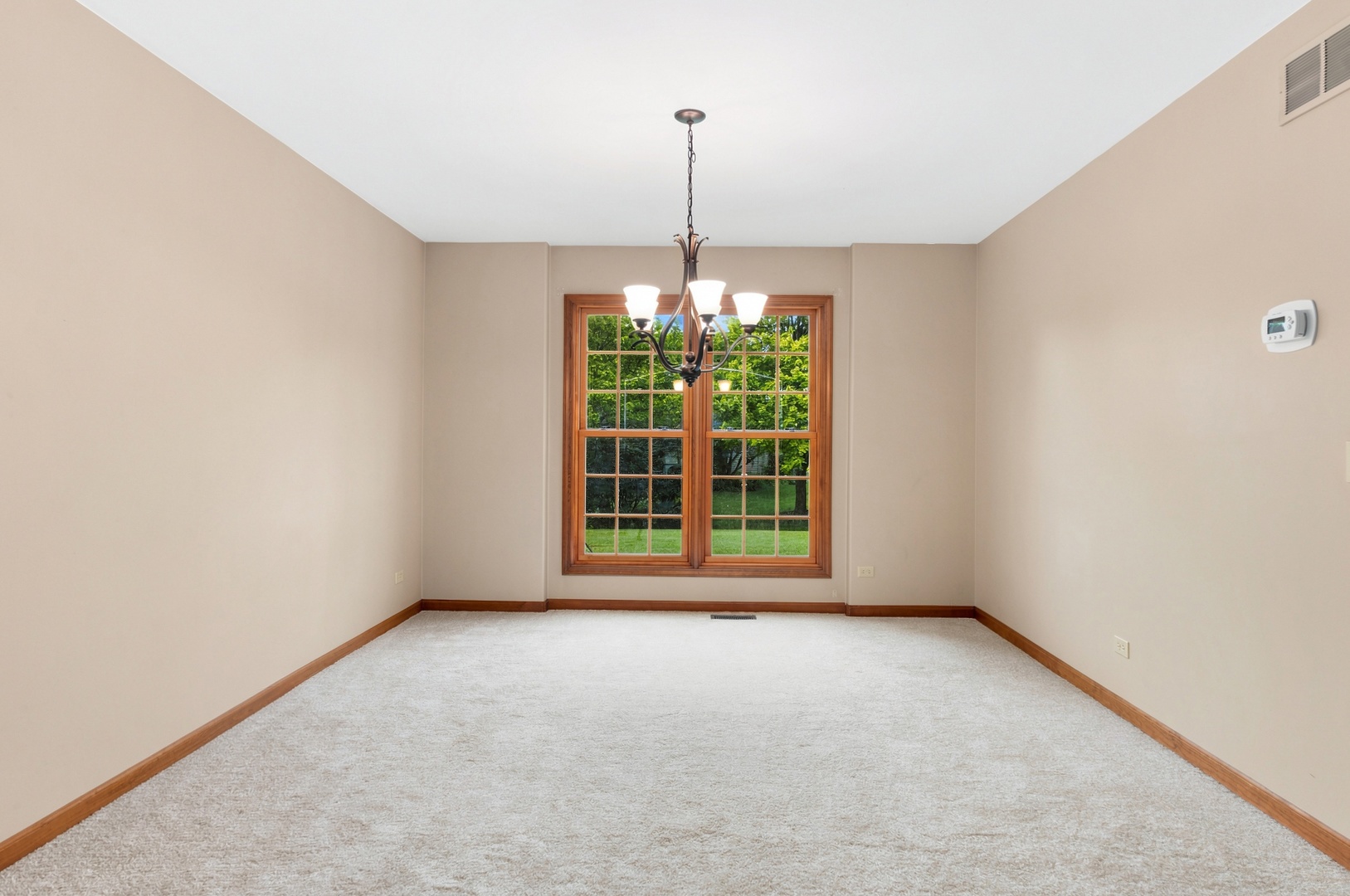 1225 Willowcrest Court Property Photo 6